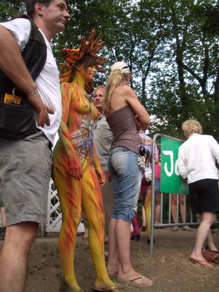 Pictures from 2006 body painting festival Austria