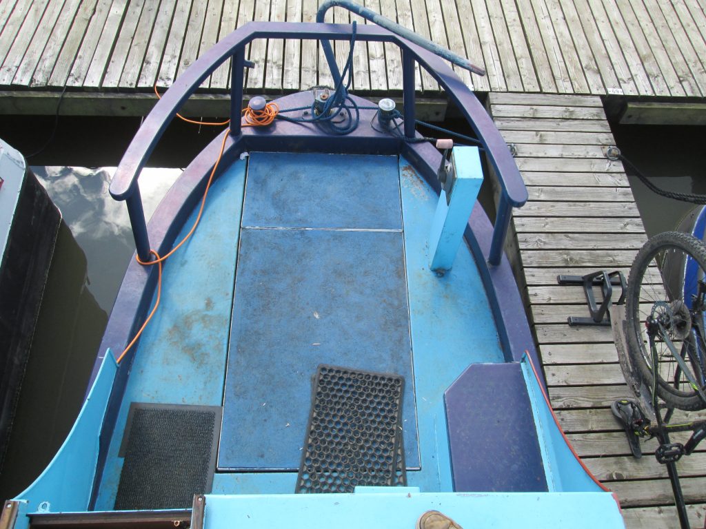 Narrowboat - cruiser stern