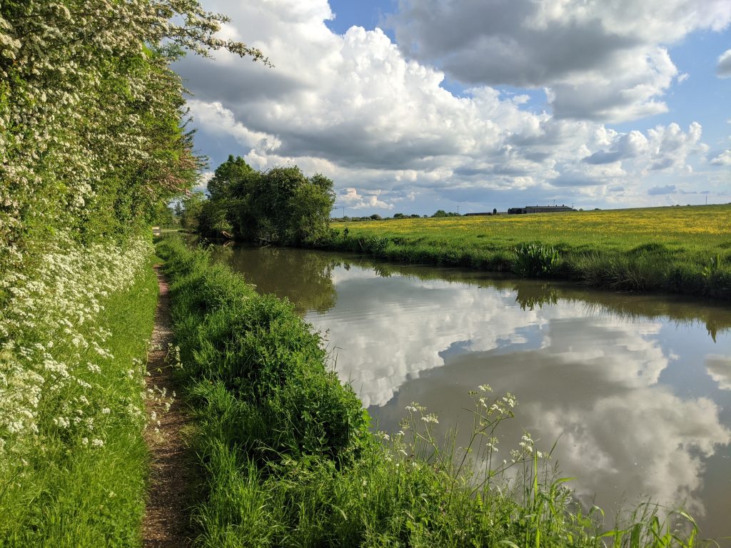 The Oxford canal near Cropredy, Oxfordshire