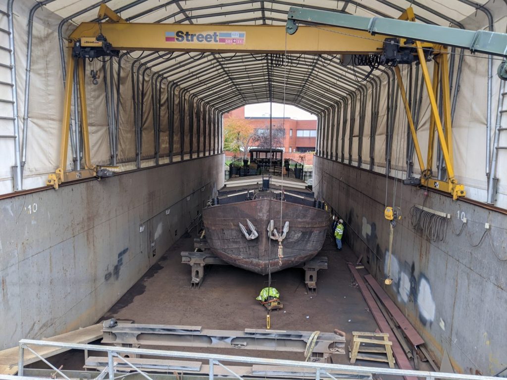 Boat being worked on in Brentford