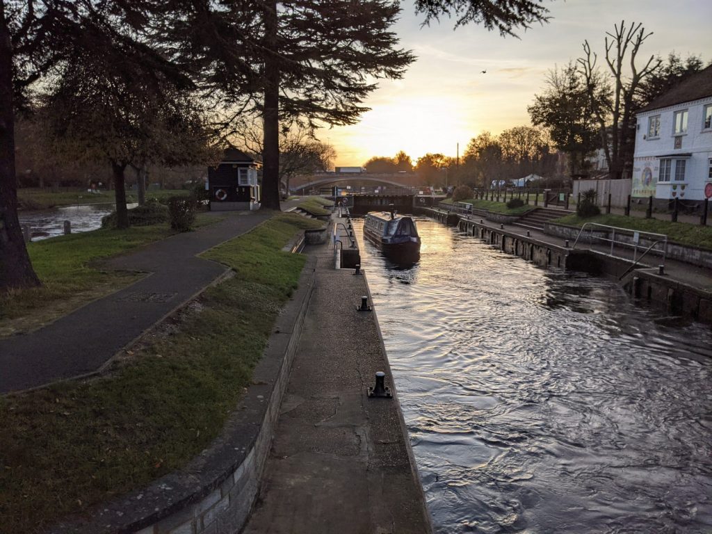 Bell Weir Lock - Thames