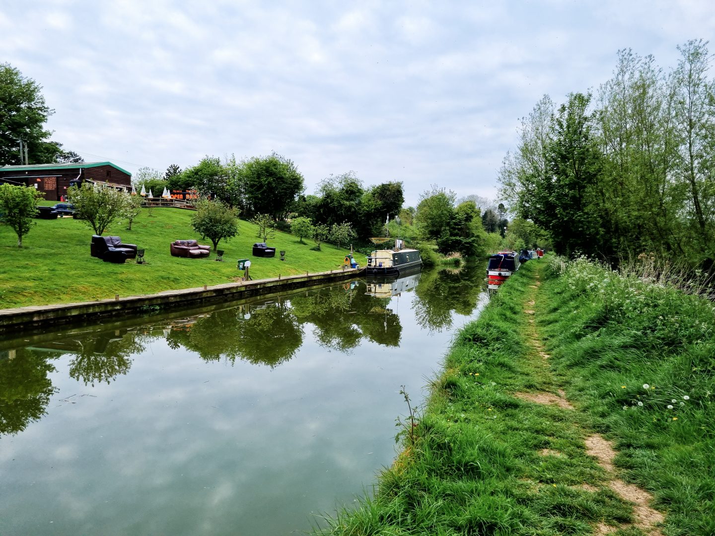 Narrowboats at Pig Place