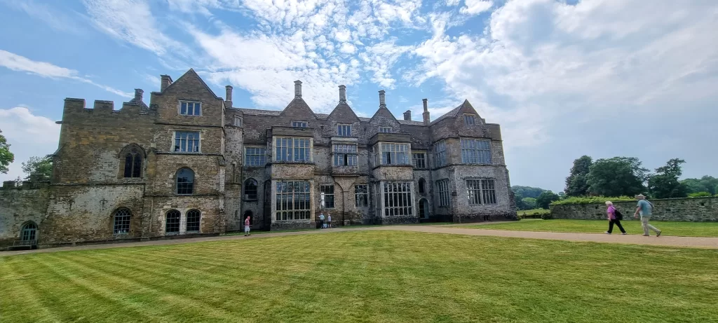 Broughton Castle in Broxton - Oxfordshire