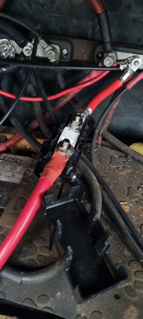175A - 12V fuse