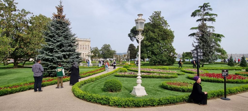 Dolmabahçe Palace gardens