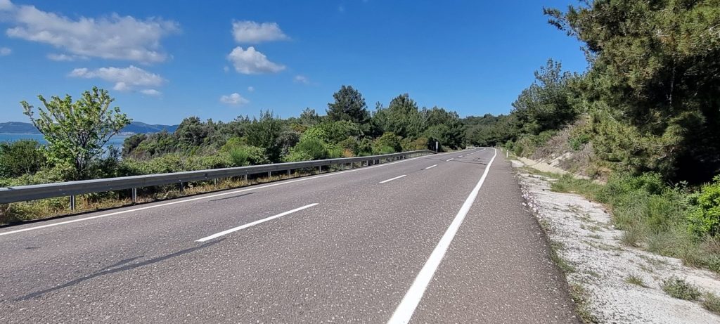 The road to Eceabat