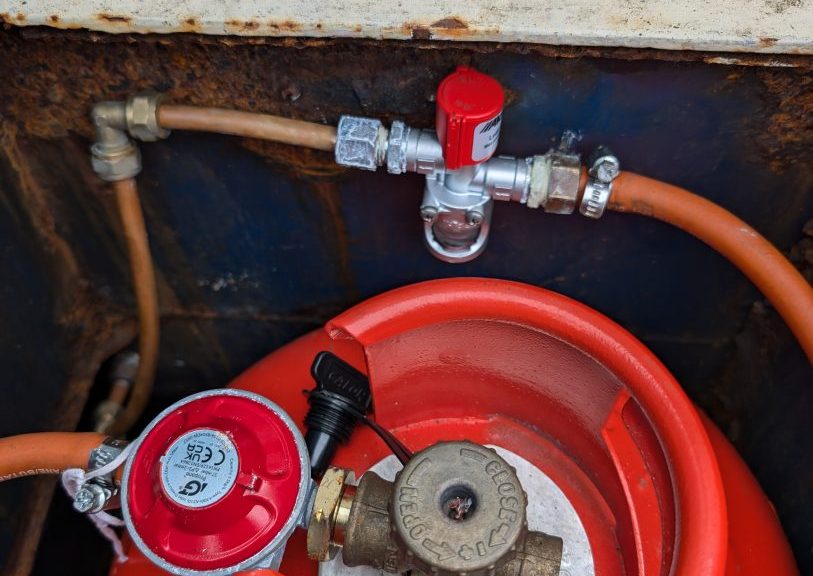 Narrowboat bubble tester