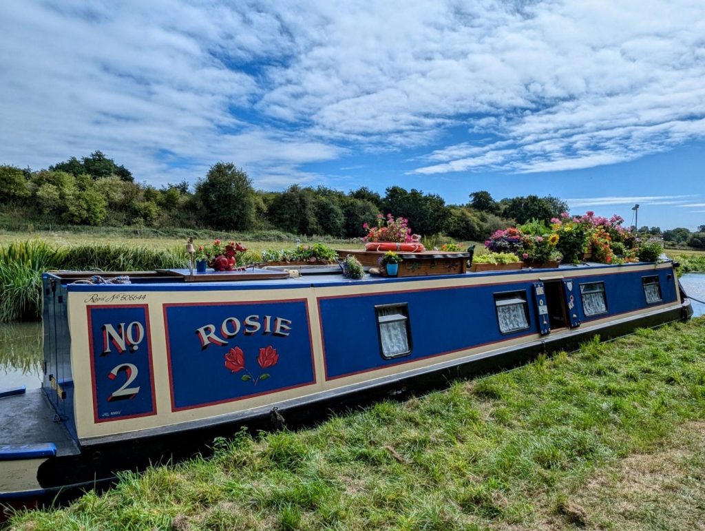 Flower boat