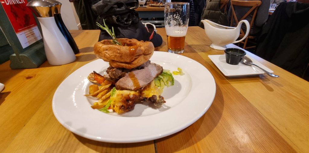 Roast Lamb Sunday lunch at the Brasenose, Cropredy