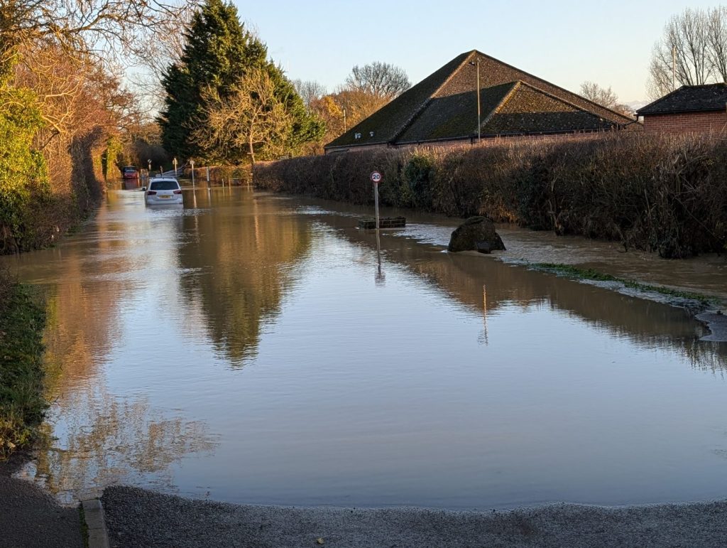 Flooding in Cropredy - November 2024